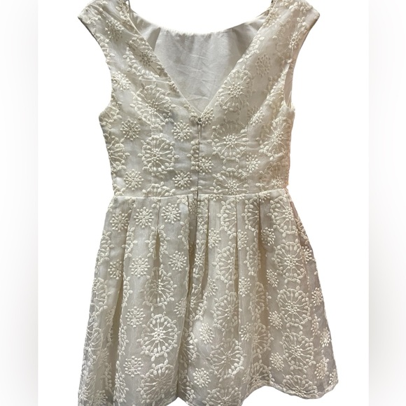 Topshop Textured Floral Embroidered Ivory Mini/Midi Dress Size 6 - Picture 4 of 14